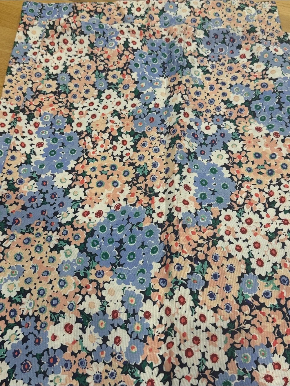 kate spade new york Daisy Gardens Printed 1 Piece Shower Curtain, 72 x 72 “